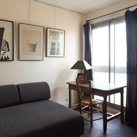Spacious Cocoon Near Paris Saint-Denis (Seine-Saint-Denis)